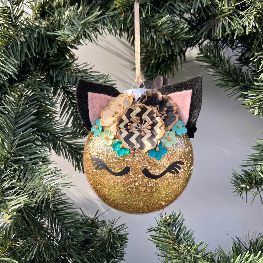 😻Cat Ornament
